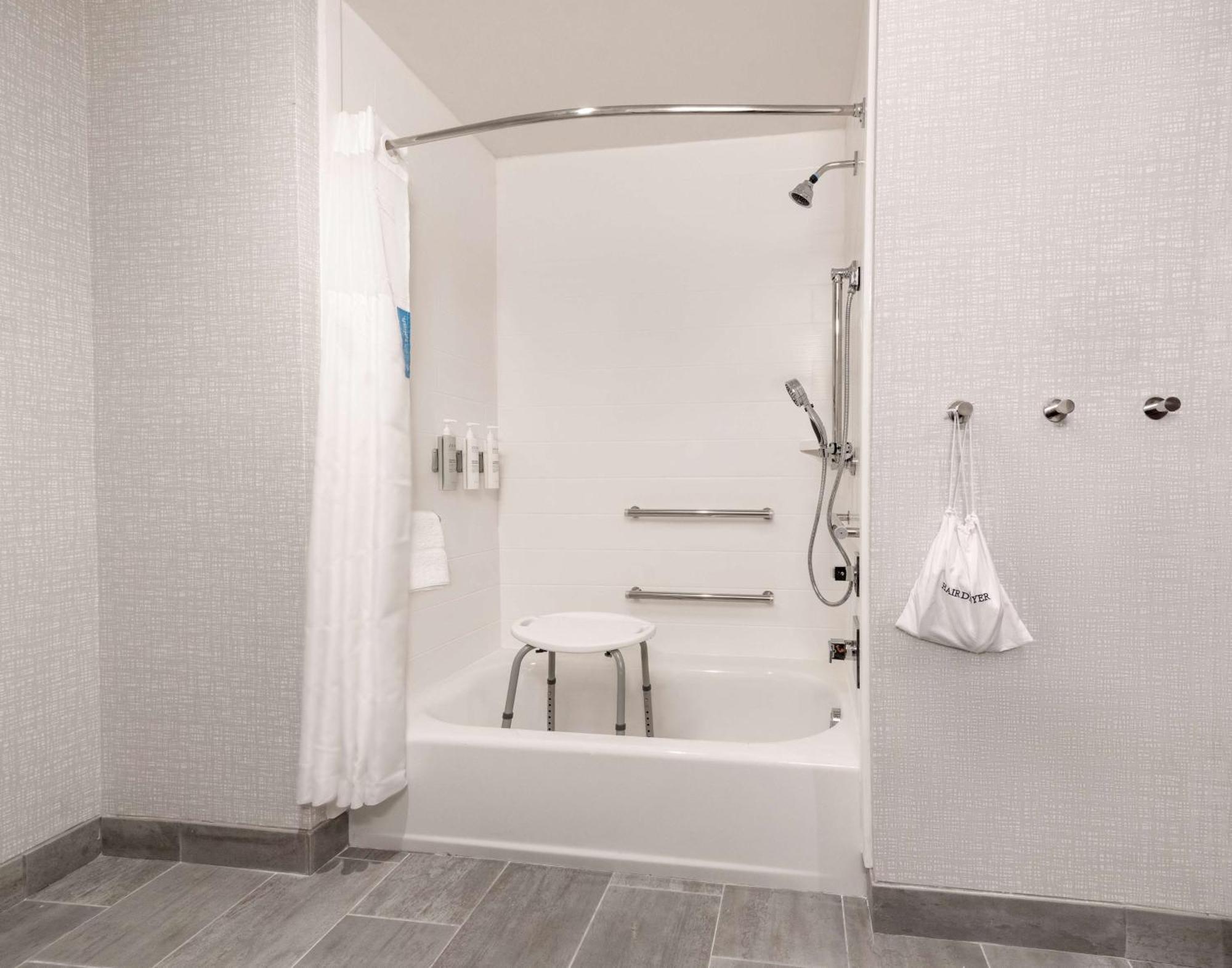 Hampton Inn 니들즈 외부 사진